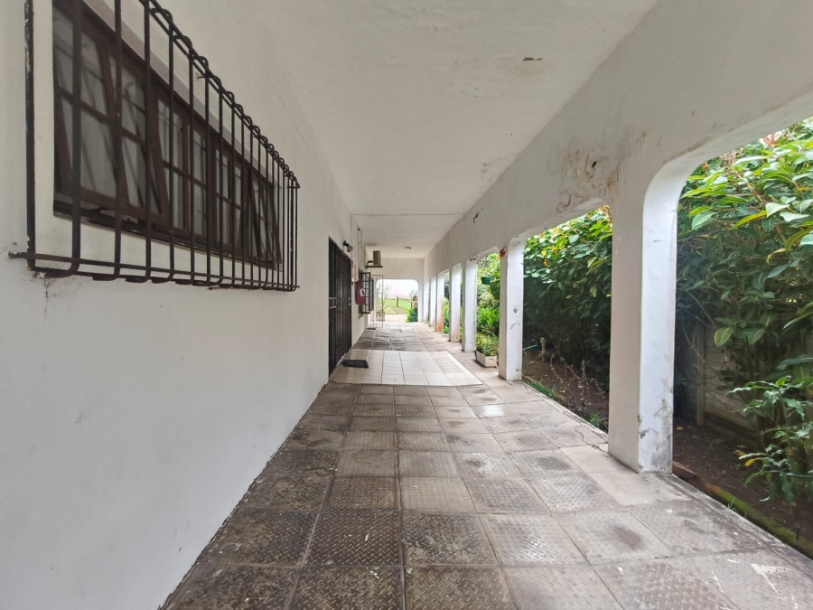 To Let 2 Bedroom Property for Rent in Umtentweni KwaZulu-Natal