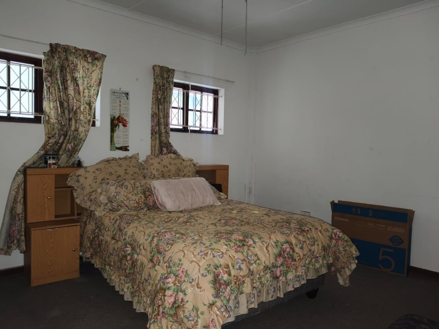 To Let 2 Bedroom Property for Rent in Umtentweni KwaZulu-Natal