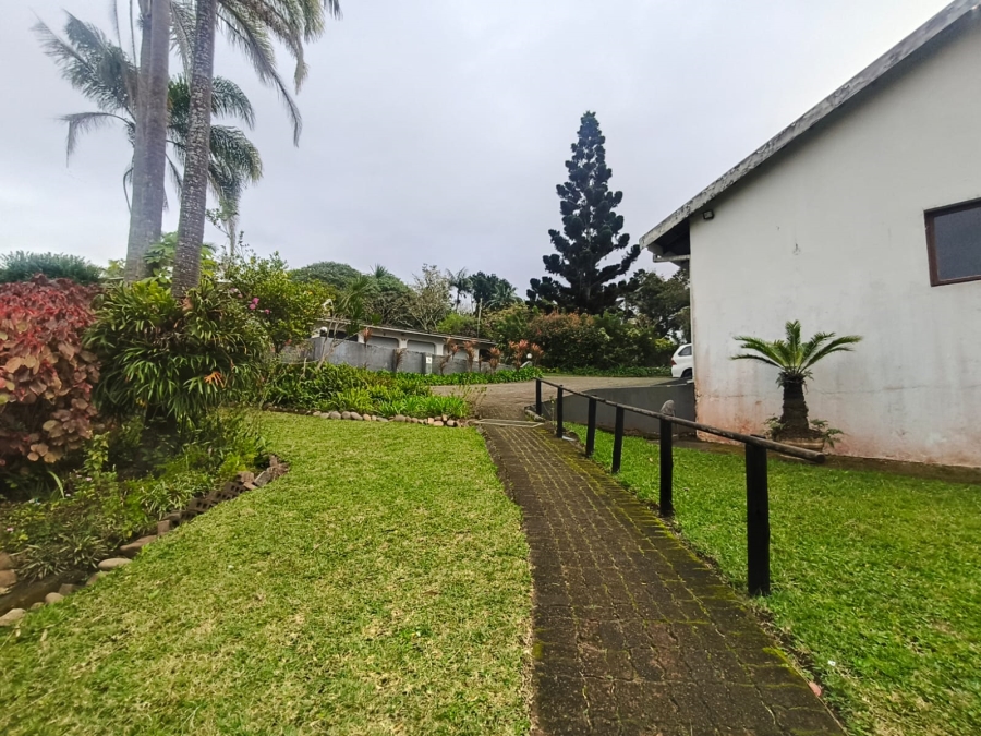 To Let 2 Bedroom Property for Rent in Umtentweni KwaZulu-Natal