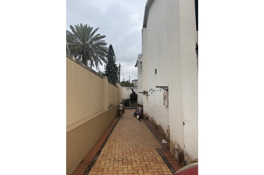 4 Bedroom Property for Sale in Overport KwaZulu-Natal