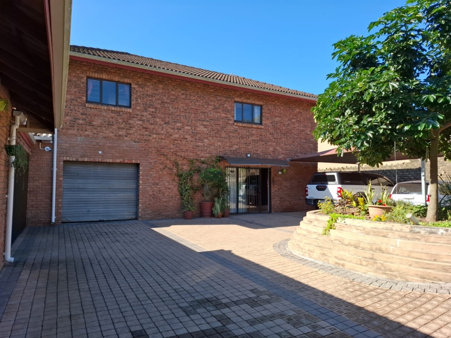 7 Bedroom Property for Sale in Birdswood KwaZulu-Natal