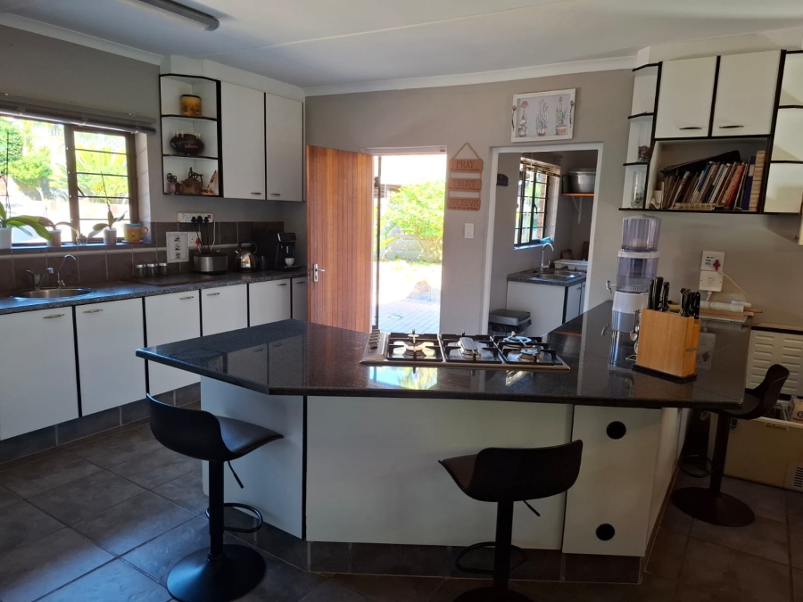 7 Bedroom Property for Sale in Birdswood KwaZulu-Natal