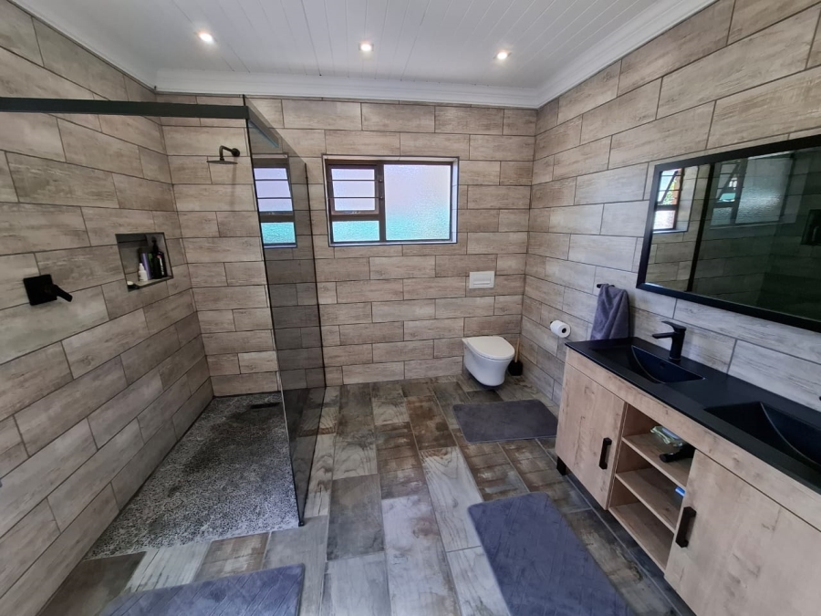 7 Bedroom Property for Sale in Birdswood KwaZulu-Natal