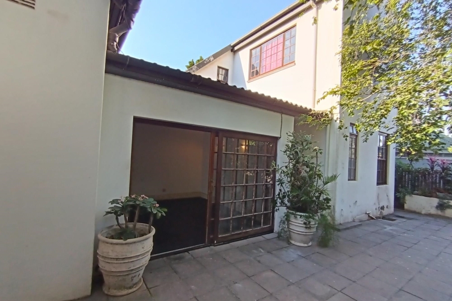 To Let 1 Bedroom Property for Rent in Musgrave KwaZulu-Natal
