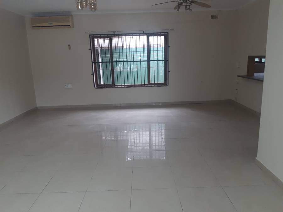 To Let 3 Bedroom Property for Rent in Empangeni Central KwaZulu-Natal