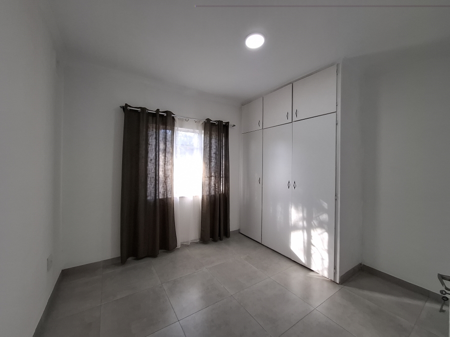 To Let 3 Bedroom Property for Rent in Manors KwaZulu-Natal