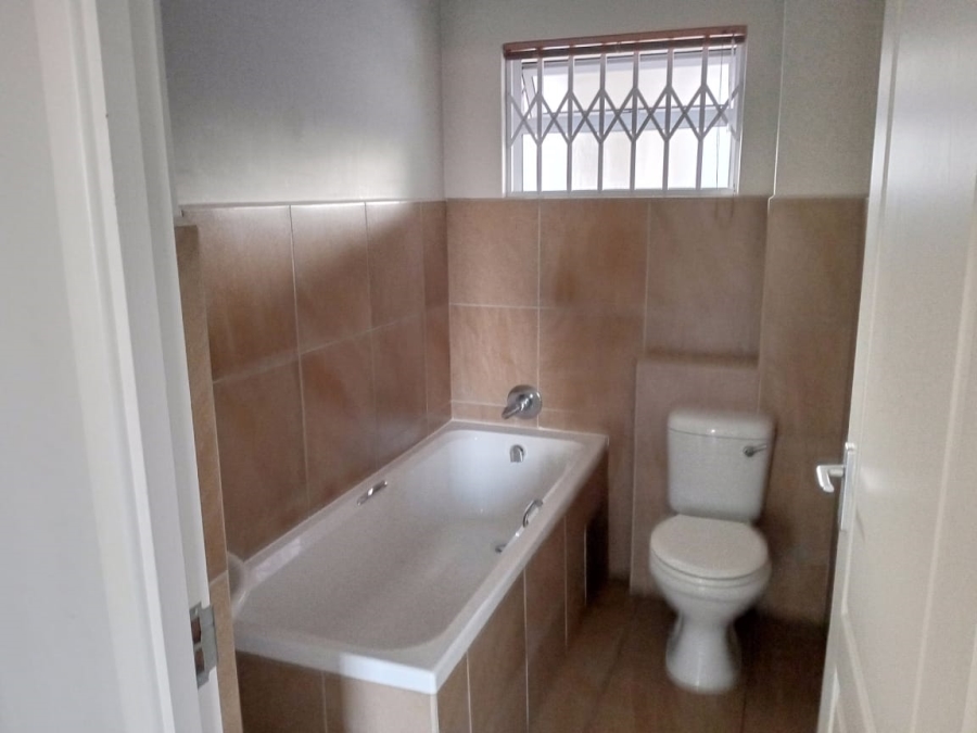 2 Bedroom Property for Sale in Glenwood KwaZulu-Natal