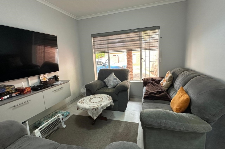 3 Bedroom Property for Sale in Huttenheights KwaZulu-Natal