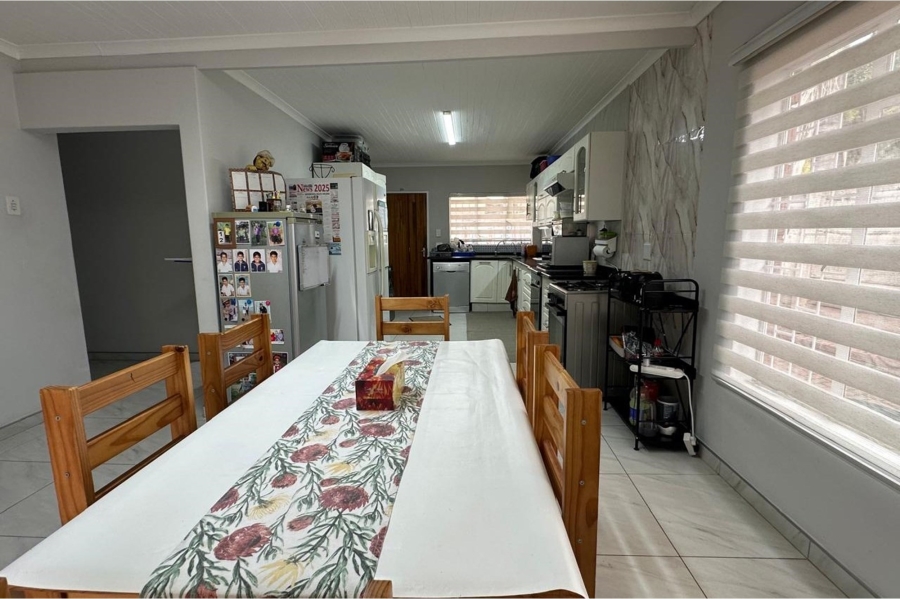 3 Bedroom Property for Sale in Huttenheights KwaZulu-Natal