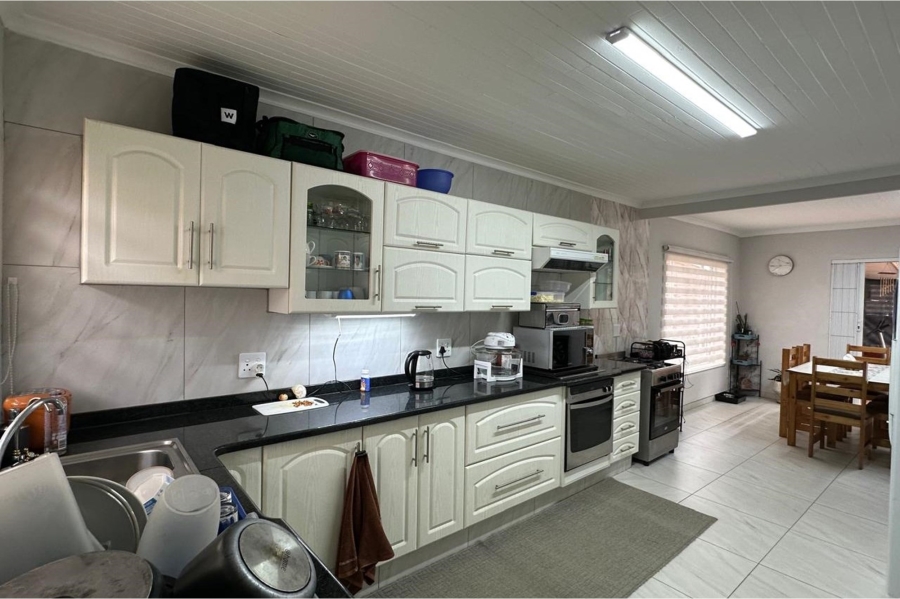 3 Bedroom Property for Sale in Huttenheights KwaZulu-Natal