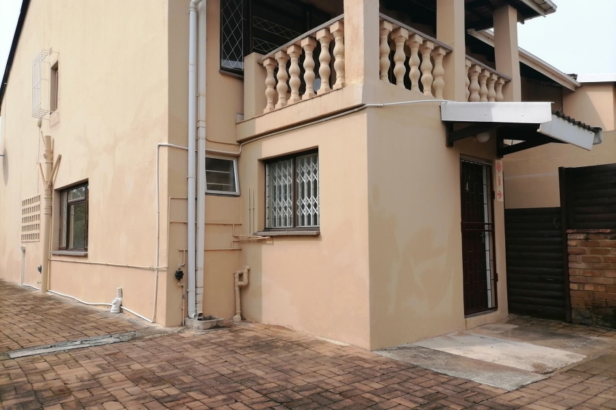 To Let 1 Bedroom Property for Rent in Lawrence Rocks KwaZulu-Natal