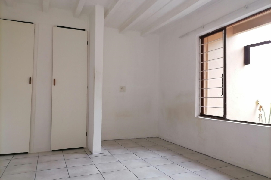 To Let 1 Bedroom Property for Rent in Lawrence Rocks KwaZulu-Natal