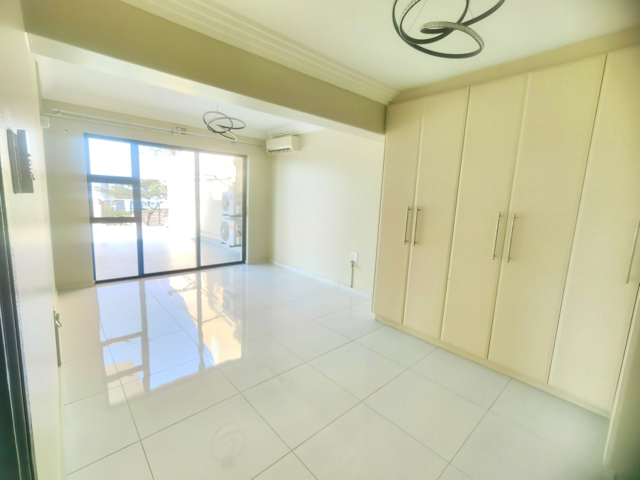 To Let 3 Bedroom Property for Rent in Umhlanga KwaZulu-Natal