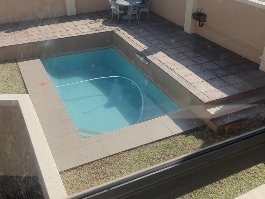 To Let 3 Bedroom Property for Rent in Umhlanga KwaZulu-Natal
