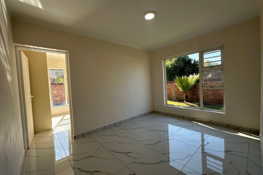 4 Bedroom Property for Sale in Aviary Hill KwaZulu-Natal