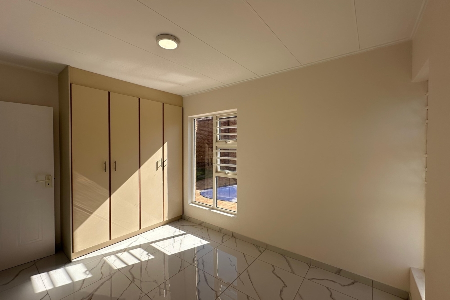 4 Bedroom Property for Sale in Aviary Hill KwaZulu-Natal