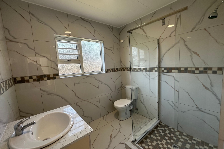 4 Bedroom Property for Sale in Aviary Hill KwaZulu-Natal