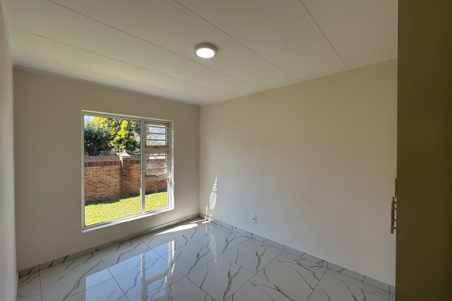 4 Bedroom Property for Sale in Aviary Hill KwaZulu-Natal