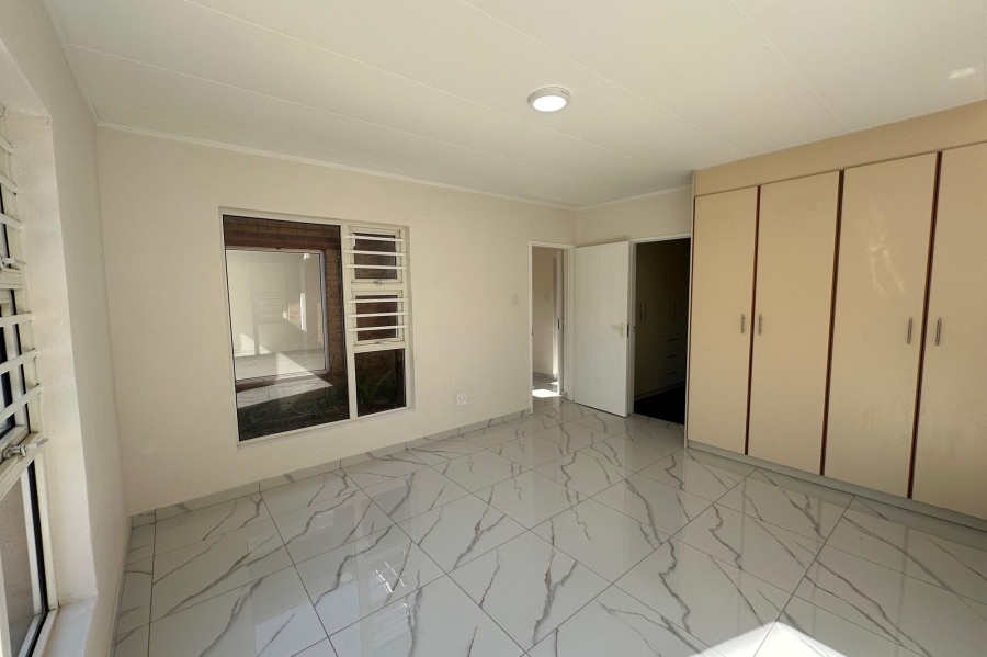 4 Bedroom Property for Sale in Aviary Hill KwaZulu-Natal