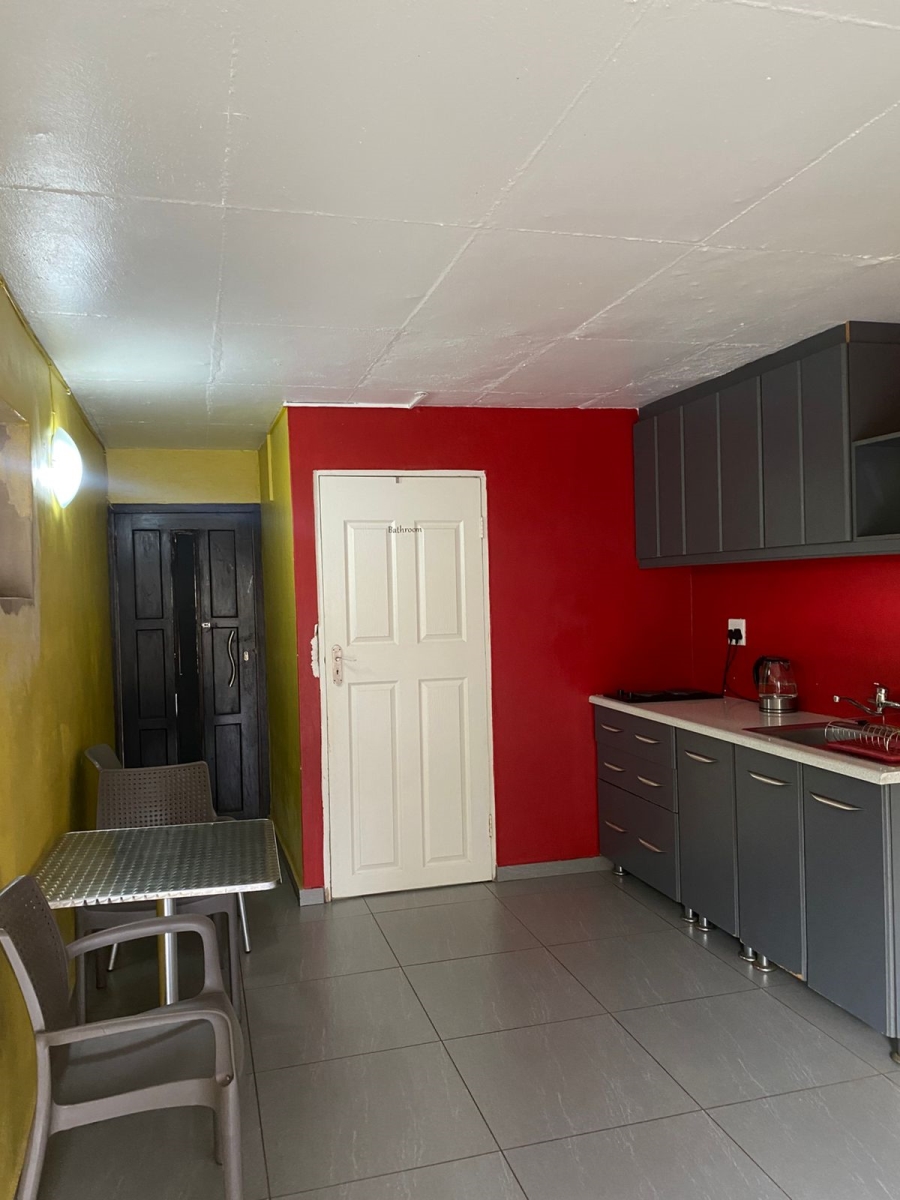 To Let 1 Bedroom Property for Rent in Montclair KwaZulu-Natal