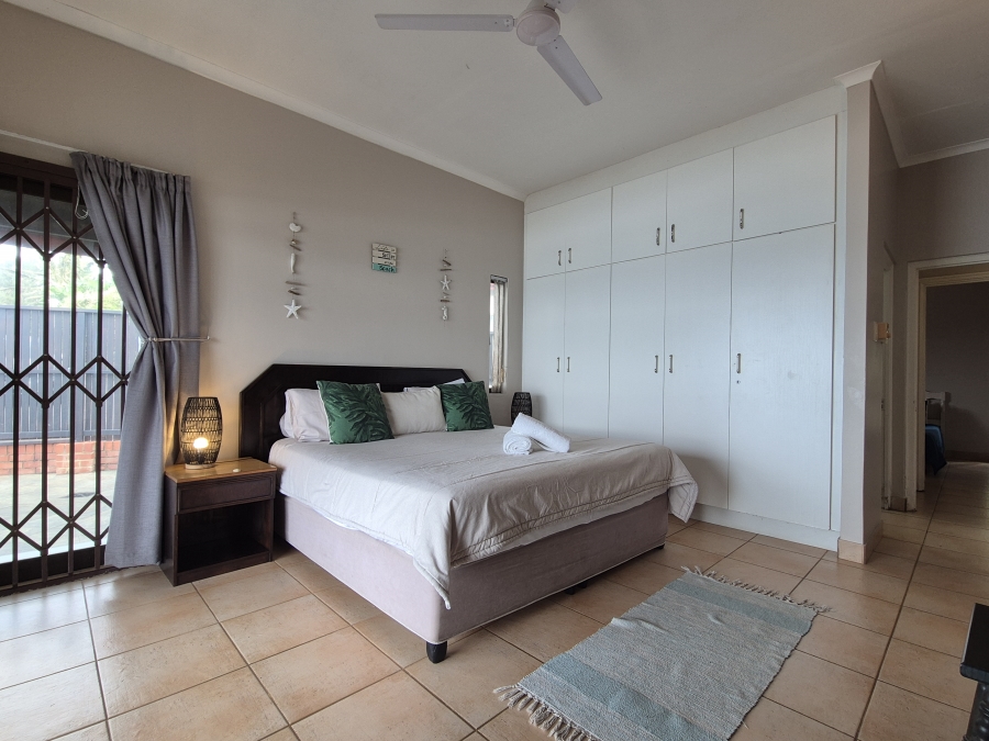 3 Bedroom Property for Sale in Tinley Manor KwaZulu-Natal