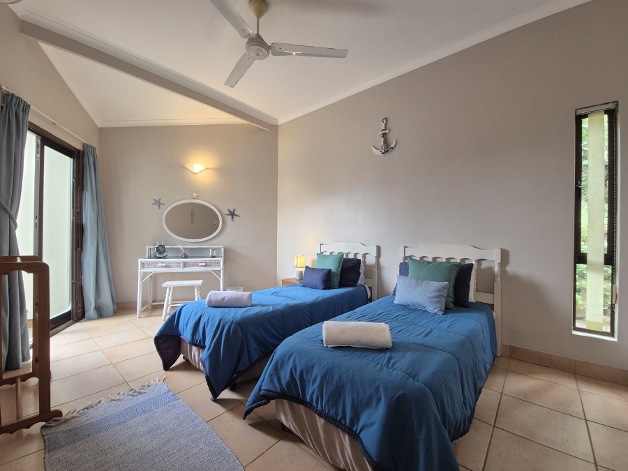 3 Bedroom Property for Sale in Tinley Manor KwaZulu-Natal