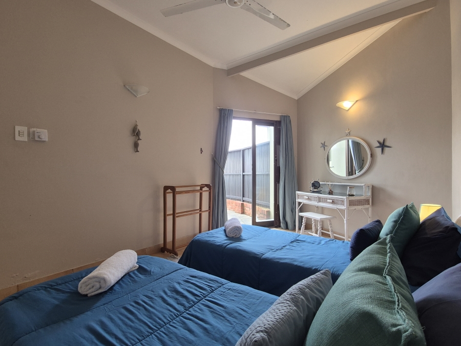 3 Bedroom Property for Sale in Tinley Manor KwaZulu-Natal