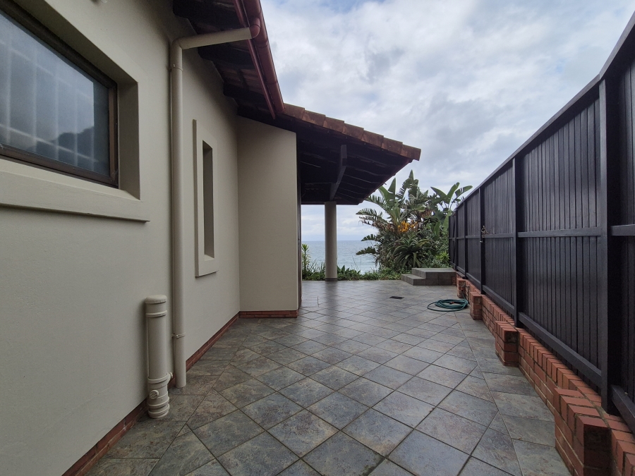 3 Bedroom Property for Sale in Tinley Manor KwaZulu-Natal