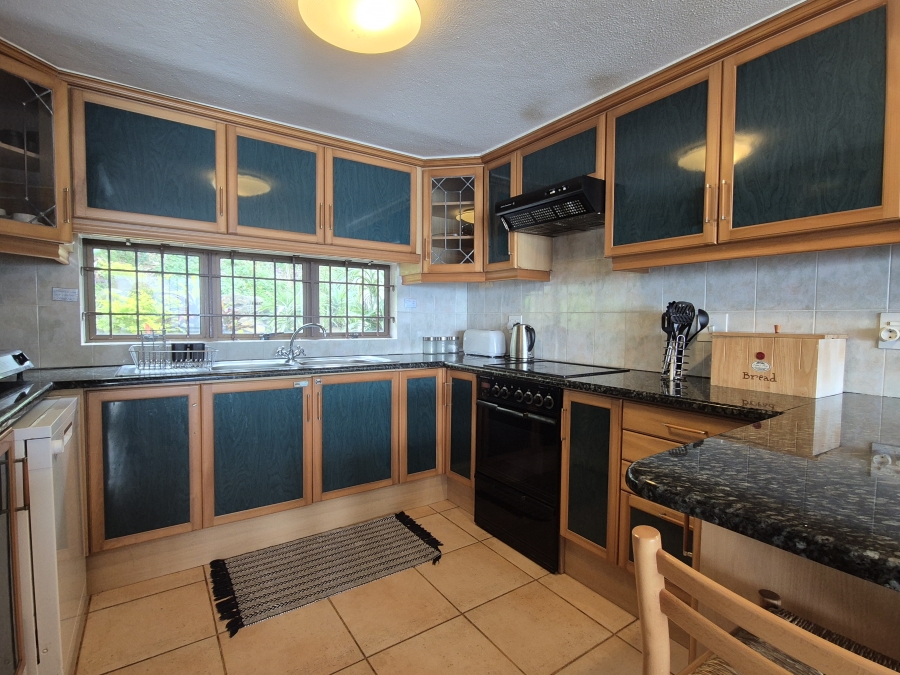 3 Bedroom Property for Sale in Tinley Manor KwaZulu-Natal