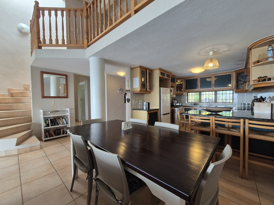 3 Bedroom Property for Sale in Tinley Manor KwaZulu-Natal