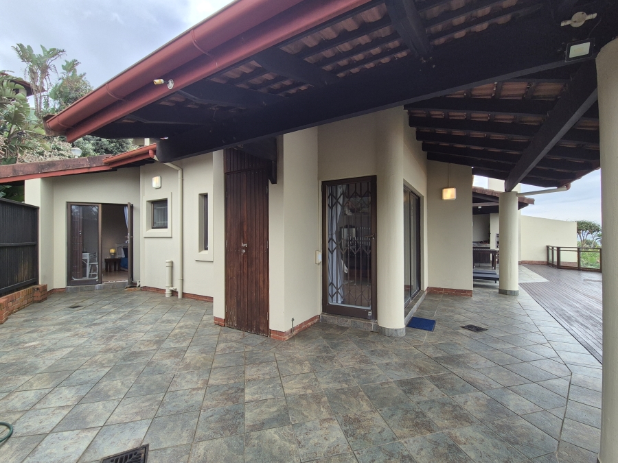 3 Bedroom Property for Sale in Tinley Manor KwaZulu-Natal