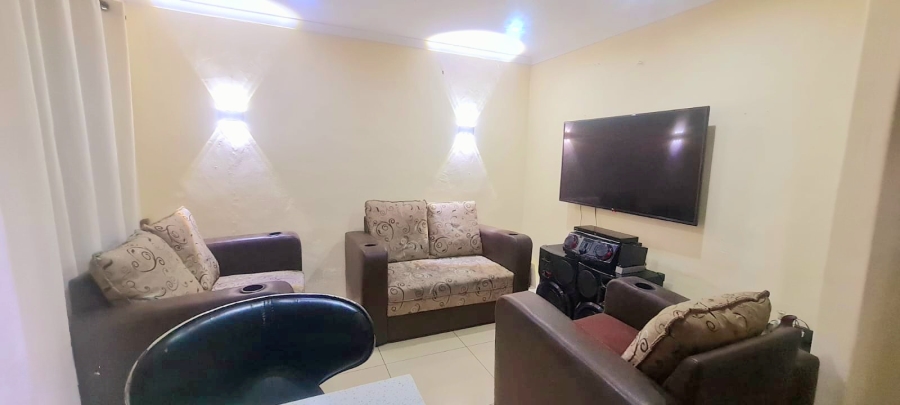 2 Bedroom Property for Sale in Trenance Manor KwaZulu-Natal