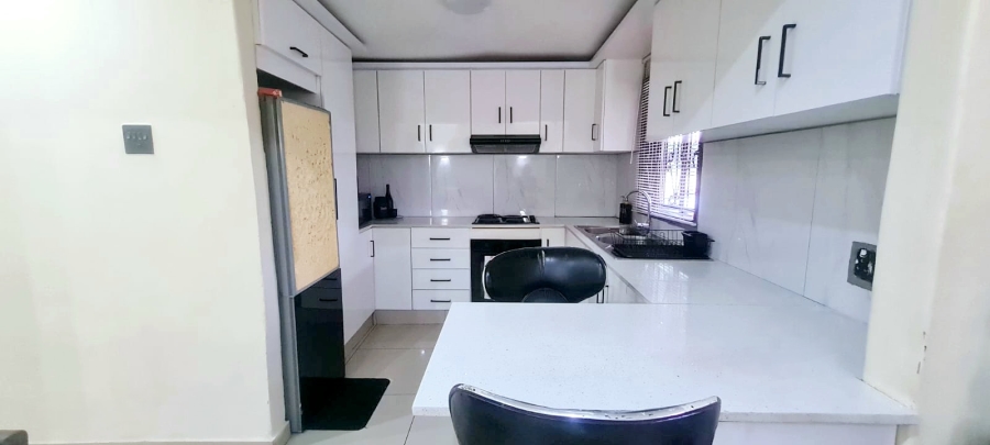 2 Bedroom Property for Sale in Trenance Manor KwaZulu-Natal