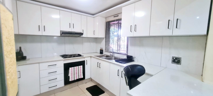 2 Bedroom Property for Sale in Trenance Manor KwaZulu-Natal