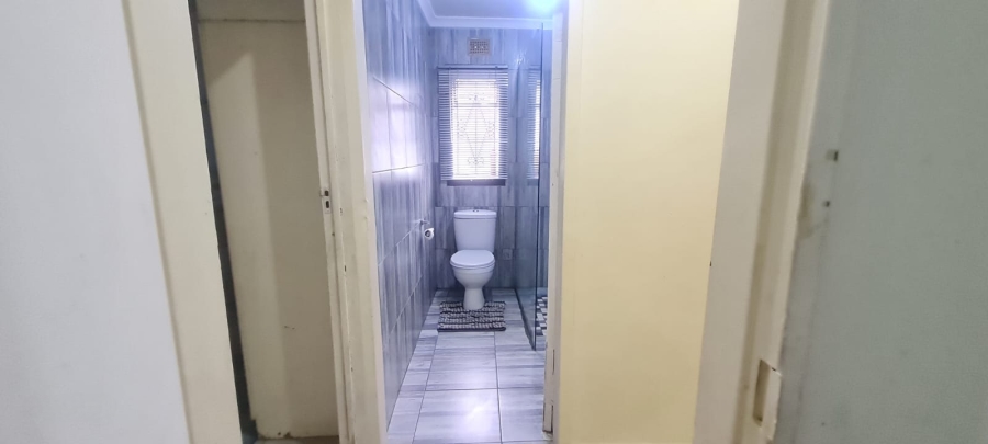 2 Bedroom Property for Sale in Trenance Manor KwaZulu-Natal