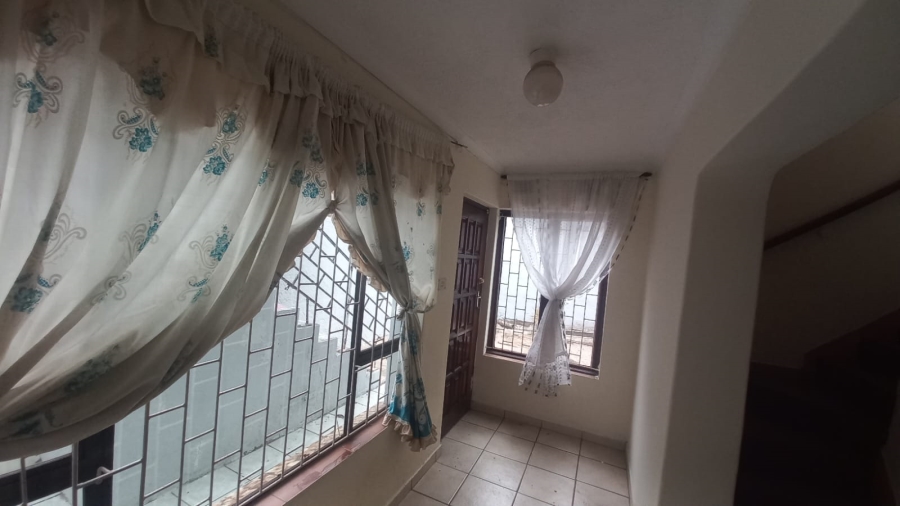 To Let 4 Bedroom Property for Rent in Westcliff KwaZulu-Natal