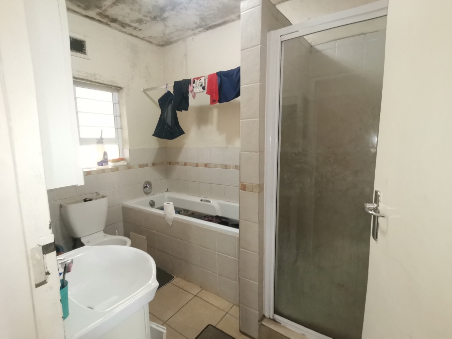 3 Bedroom Property for Sale in Glenwood KwaZulu-Natal