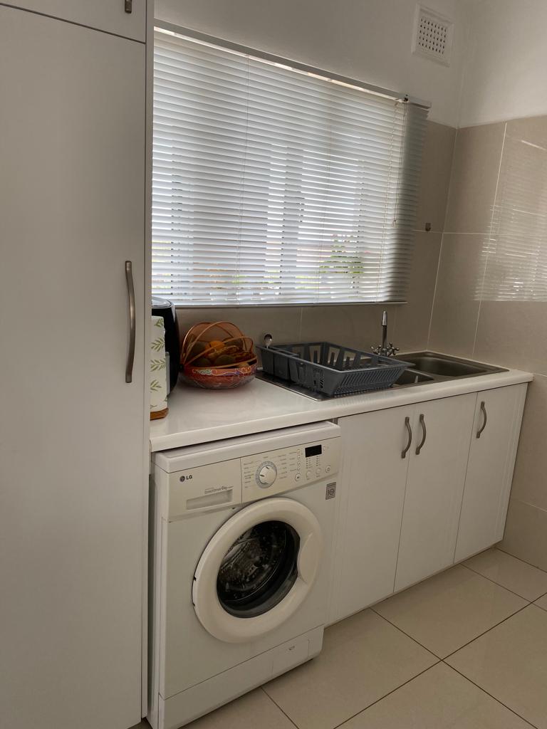 1 Bedroom Property for Sale in Windermere KwaZulu-Natal