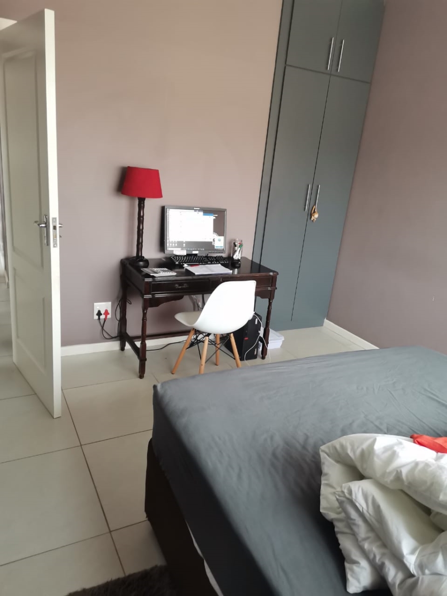 2 Bedroom Property for Sale in Umbilo KwaZulu-Natal