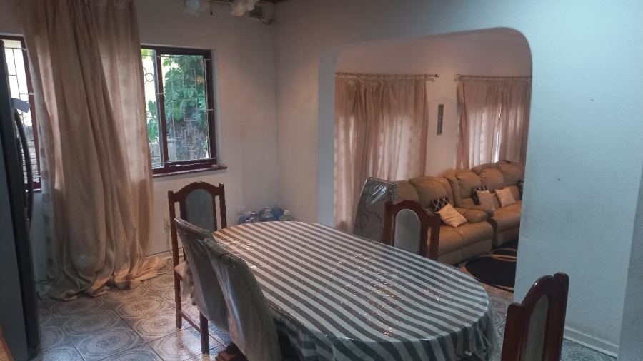 5 Bedroom Property for Sale in Silverglen KwaZulu-Natal
