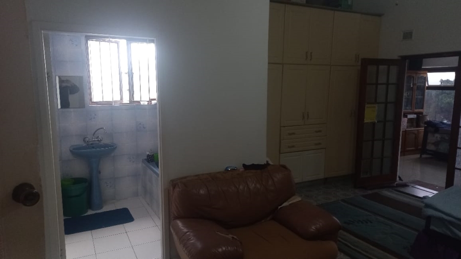 5 Bedroom Property for Sale in Silverglen KwaZulu-Natal
