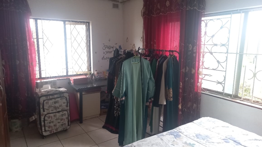 5 Bedroom Property for Sale in Silverglen KwaZulu-Natal