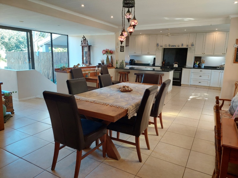 6 Bedroom Property for Sale in Zinkwazi Beach KwaZulu-Natal