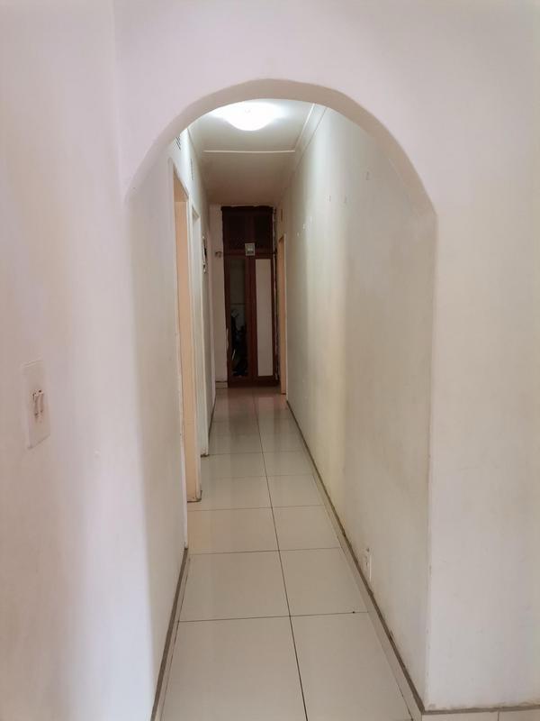 5 Bedroom Property for Sale in Manor Gardens KwaZulu-Natal