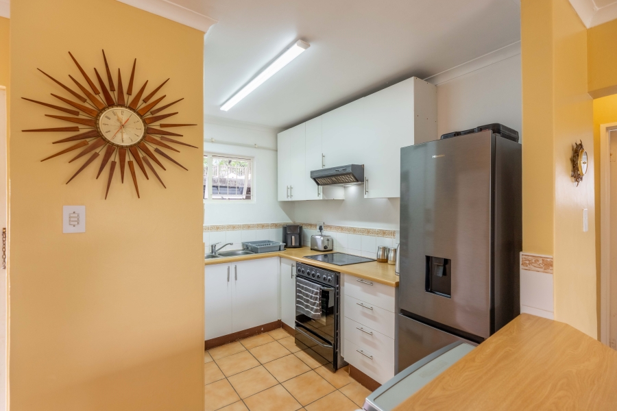2 Bedroom Property for Sale in Kloof KwaZulu-Natal