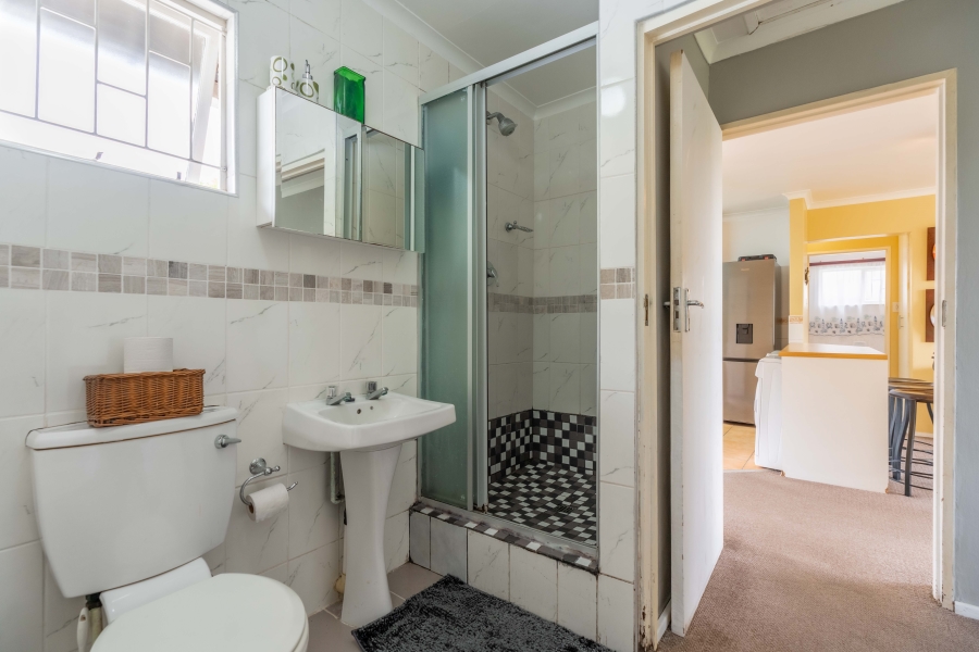 2 Bedroom Property for Sale in Kloof KwaZulu-Natal