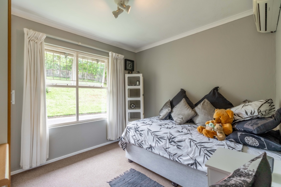 2 Bedroom Property for Sale in Kloof KwaZulu-Natal