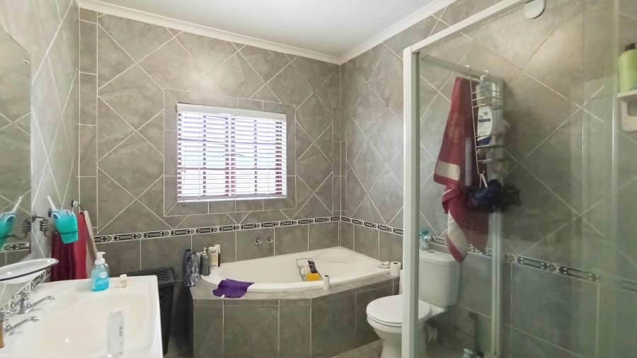 3 Bedroom Property for Sale in Albany KwaZulu-Natal