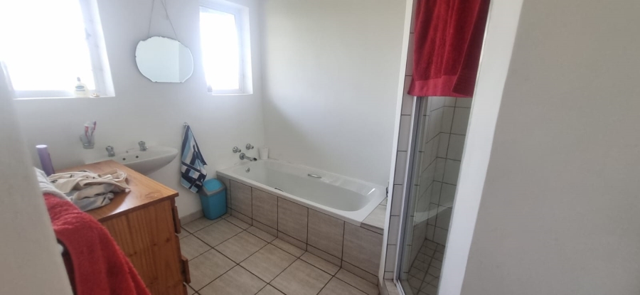 4 Bedroom Property for Sale in Glenmore KwaZulu-Natal