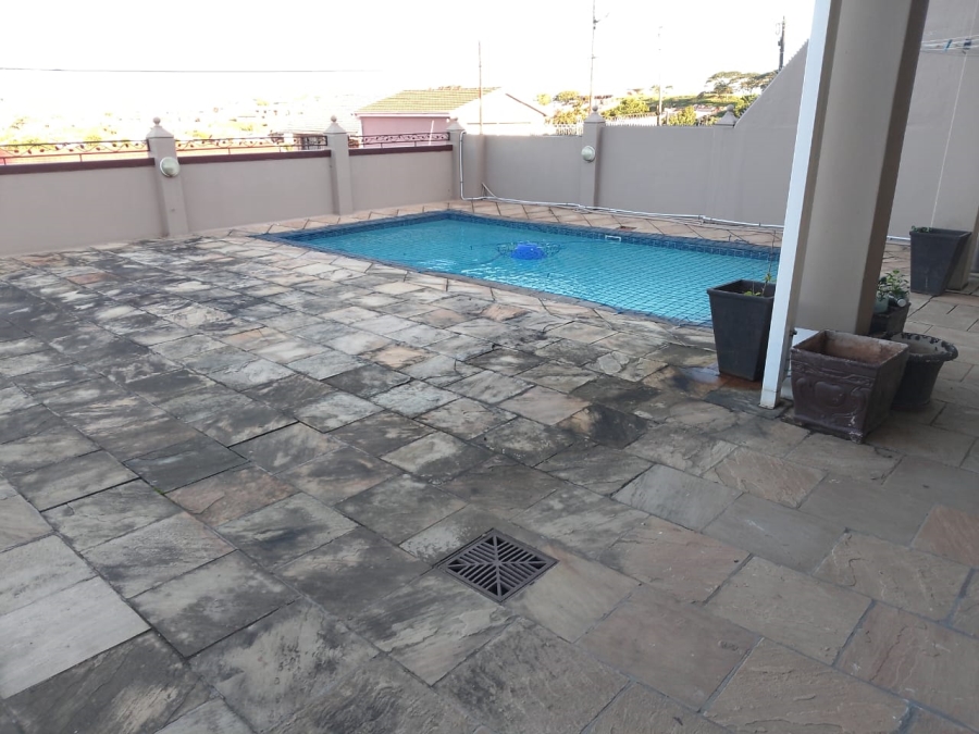 6 Bedroom Property for Sale in Mobeni Heights KwaZulu-Natal